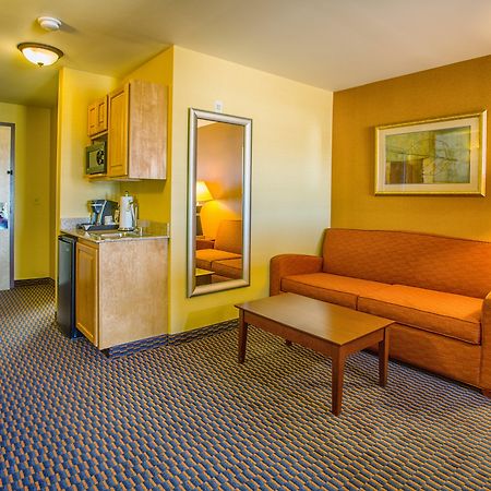 Holiday Inn Express Hotel & Suites Ричленд Экстерьер фото