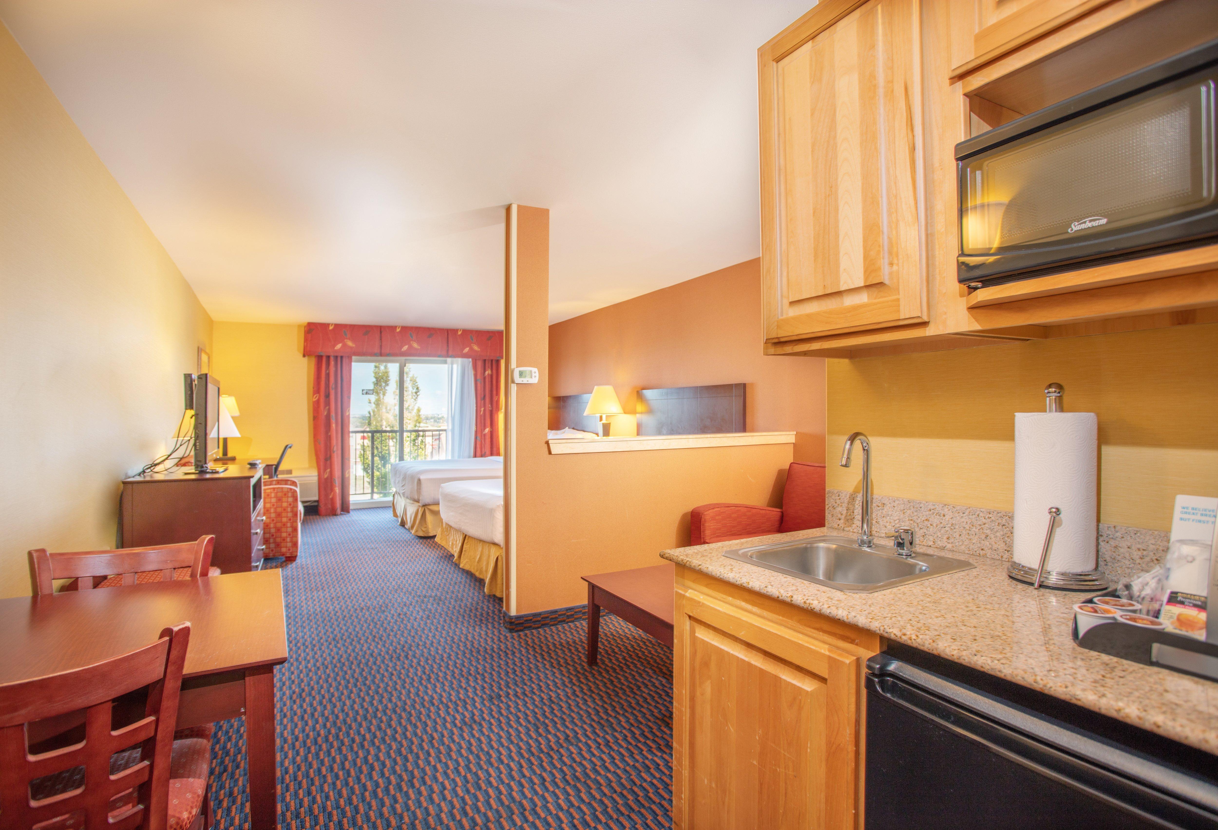 Holiday Inn Express Hotel & Suites Ричленд Экстерьер фото