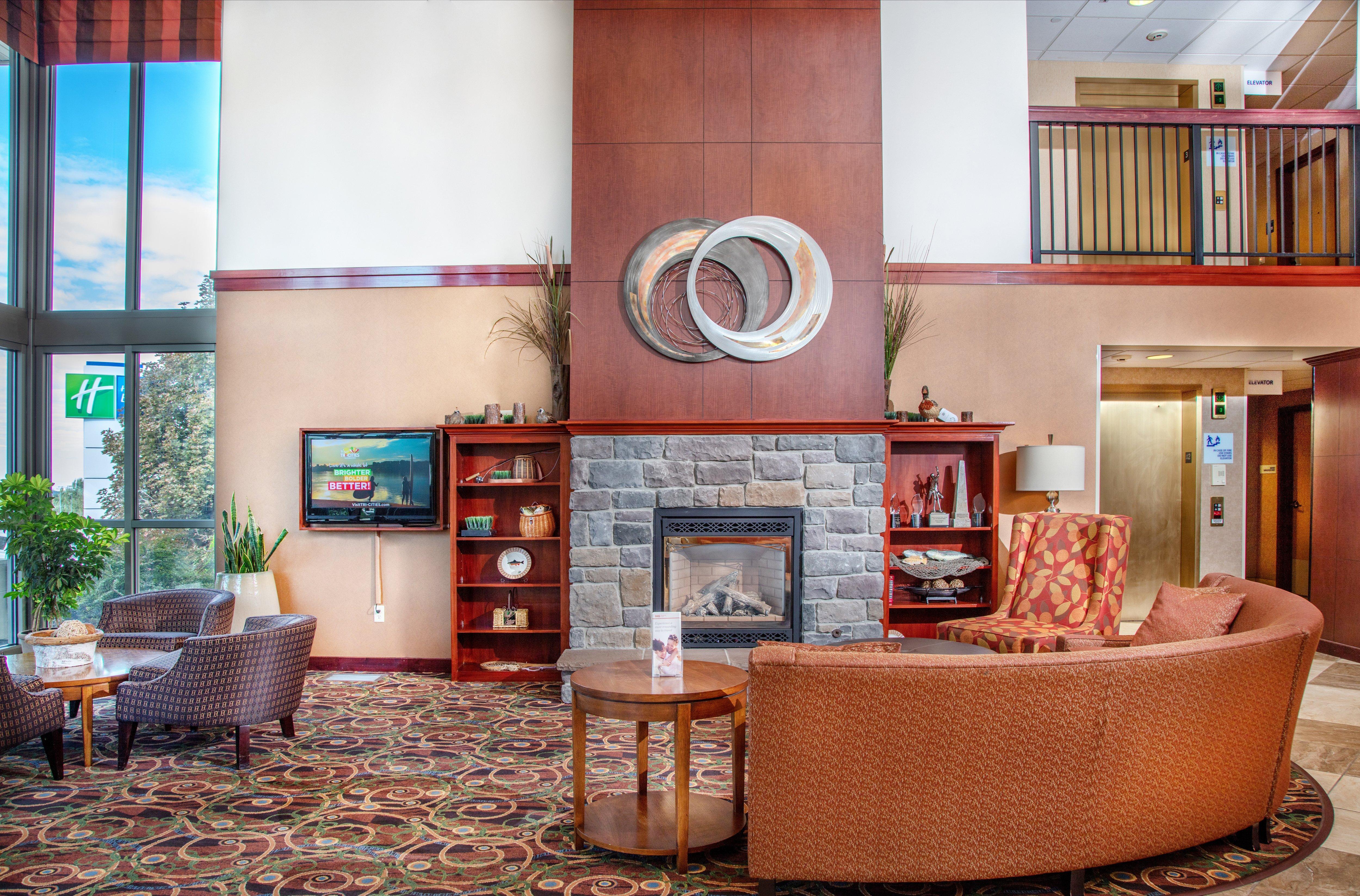 Holiday Inn Express Hotel & Suites Ричленд Экстерьер фото